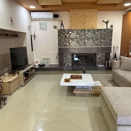 Lux House With Garden וילה Kámpos