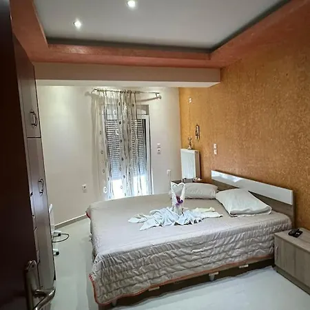 Lux House With Garden וילה